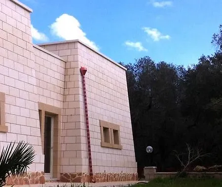 Masseria Petrusella בית כפרי *